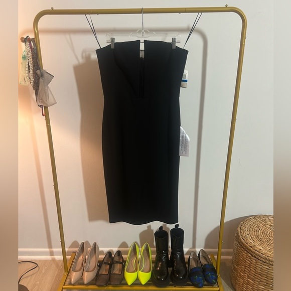 Strapless Plunge-Neck Bodycon Midi Dress - Picture 4 of 7